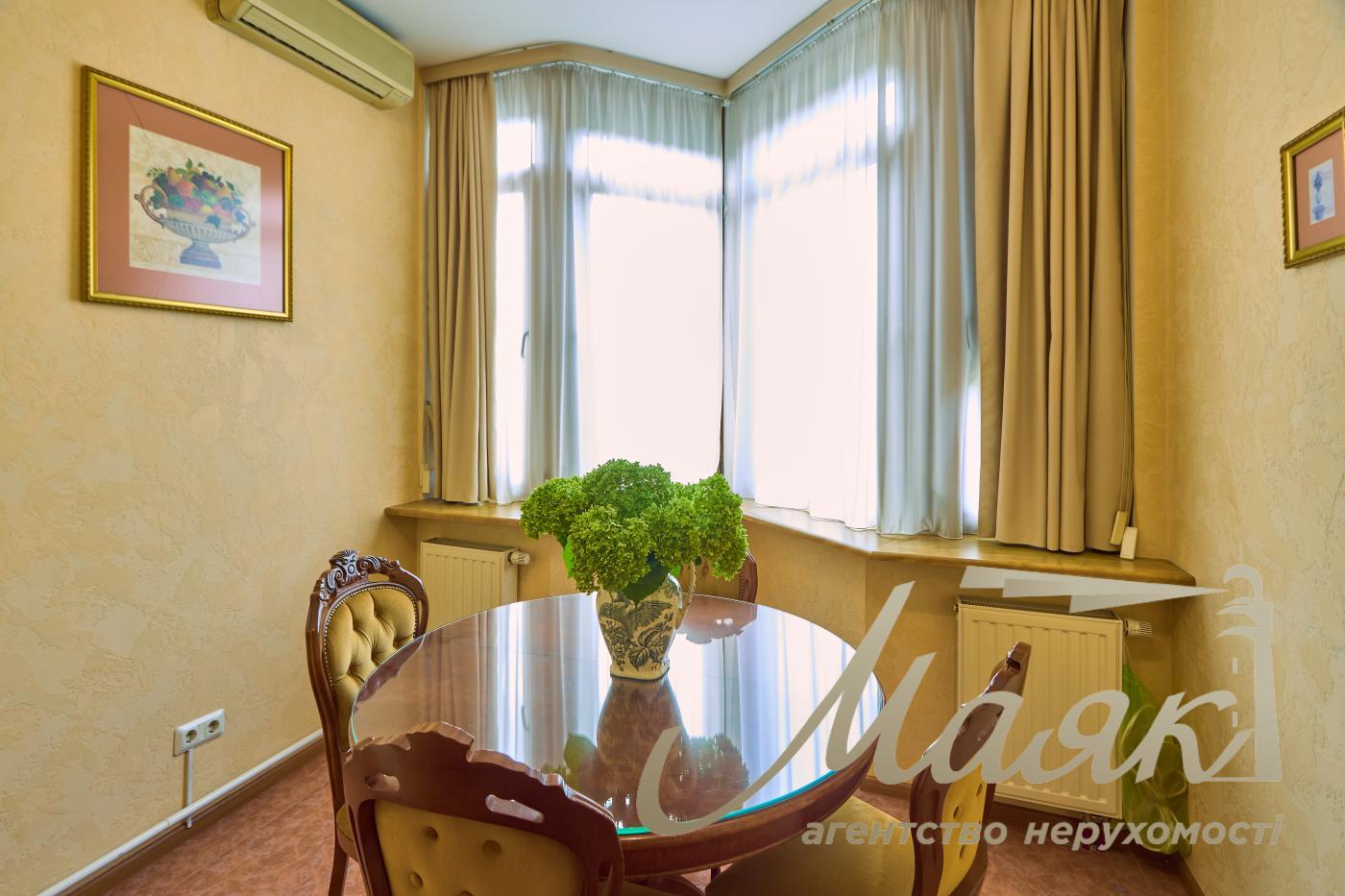 Rent 3-room apartment 142m2 on the street. Kudryavskoy, 13-19, Shevchenkovsky district, Kyiv