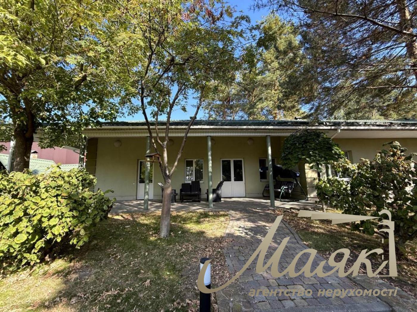 Оренда 2-х поверхового будинку 340м2, Козин