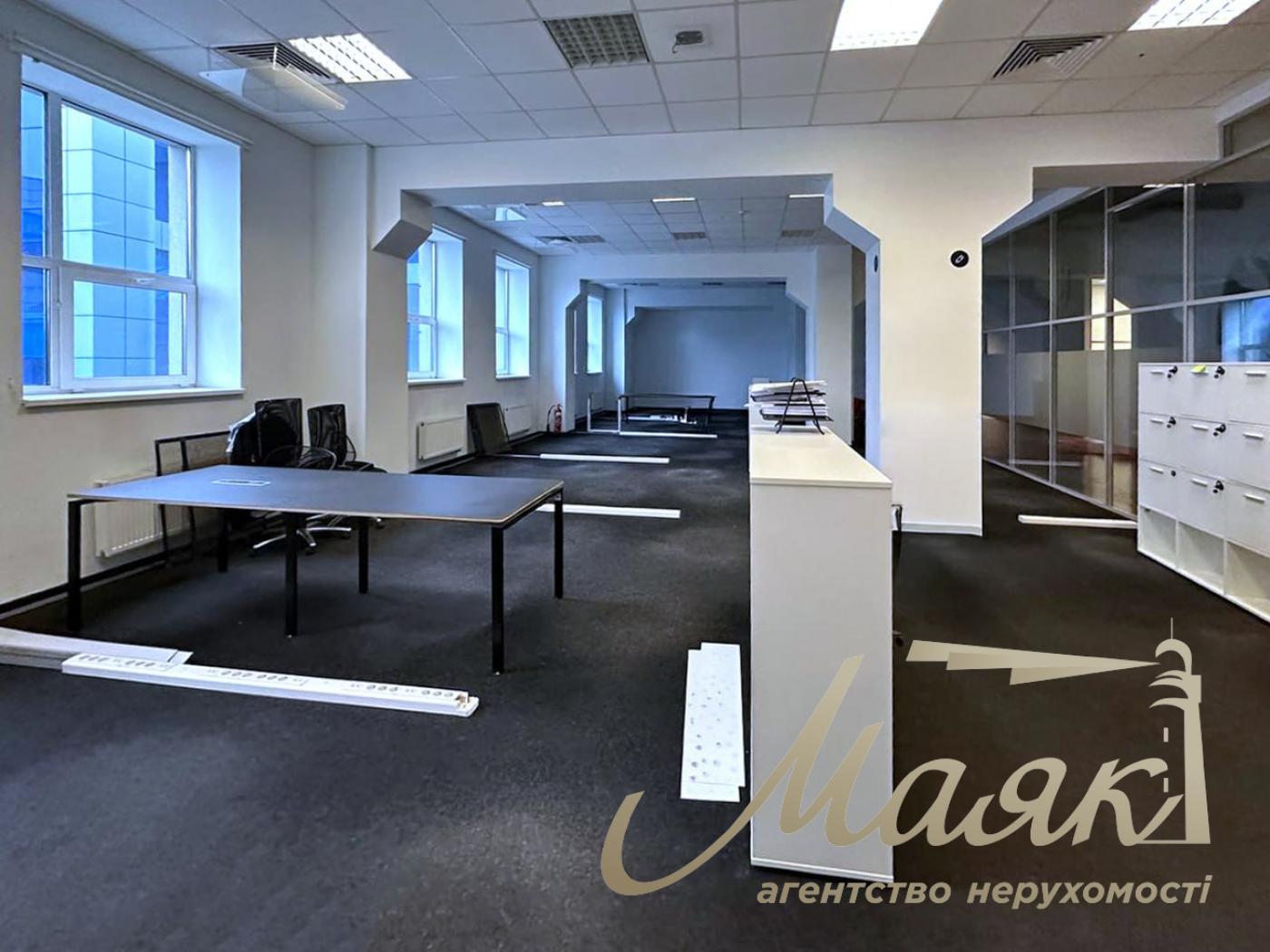 Оренда офісу 3 500м2БЦ Victoria Park, пер. Охтирський 7