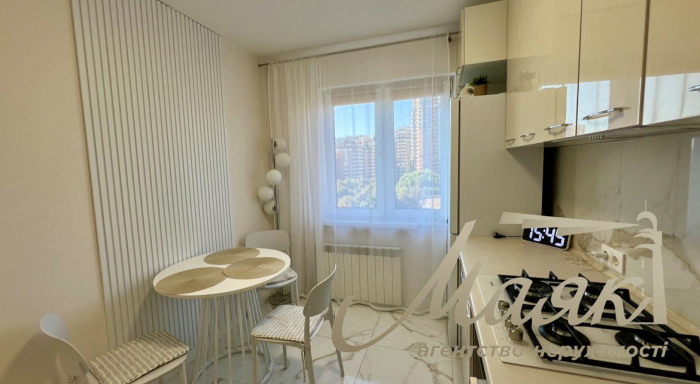 Оренда 2 кімнатної квартири на вул.Арсенальній 20, Печерськ