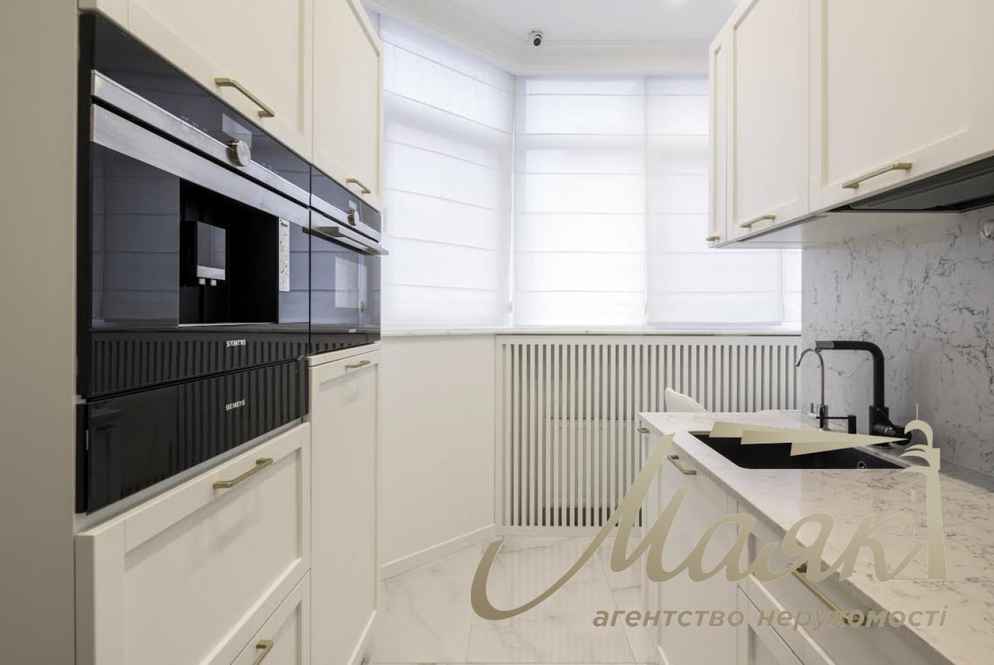 Продаж 3-к квартири 87 м2, вул. Антоновича (Горького), 103, м. Київ