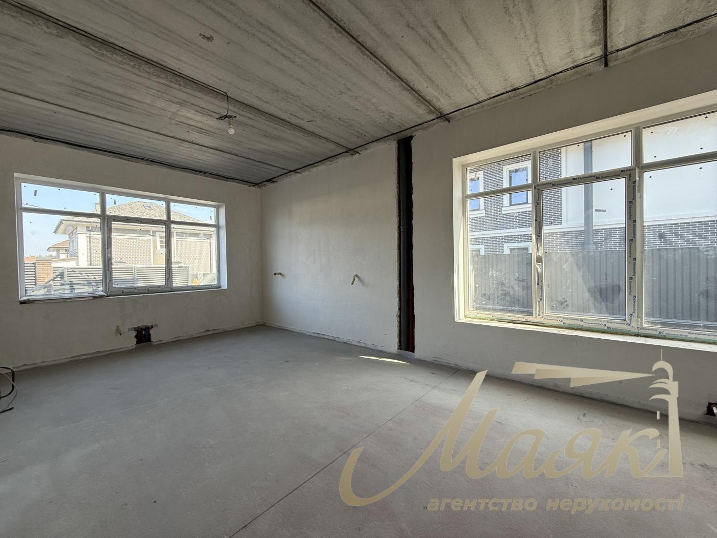 Продажа 2х-этажного дома 135м2 участок 8 соток с.Ходосовка, Киево-Святошинский район