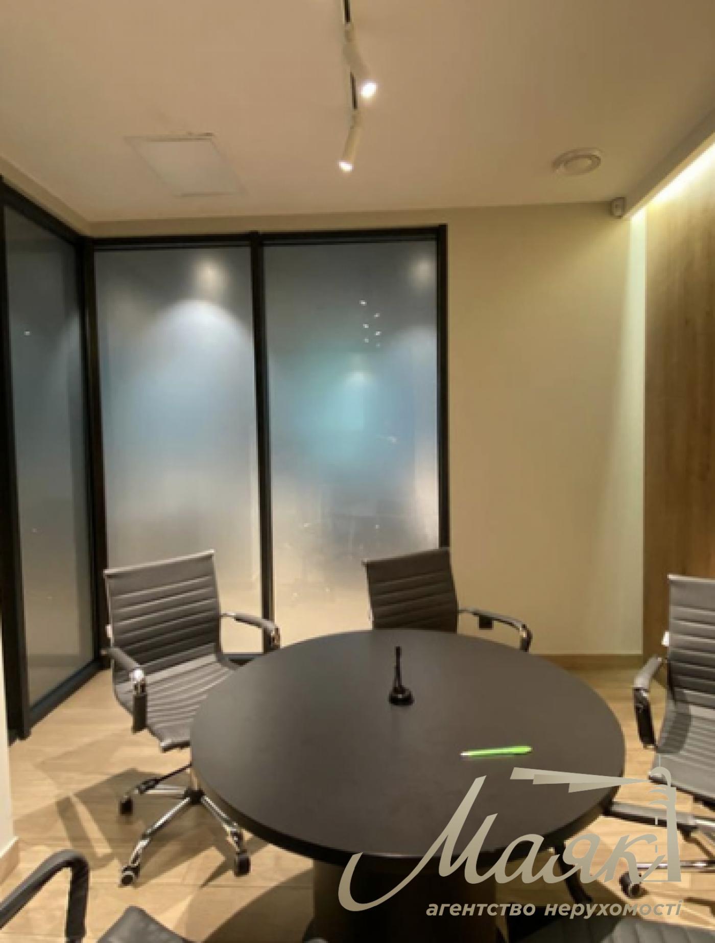 Rent office, building st. Kovpaka 29, Pechersk, Kyiv