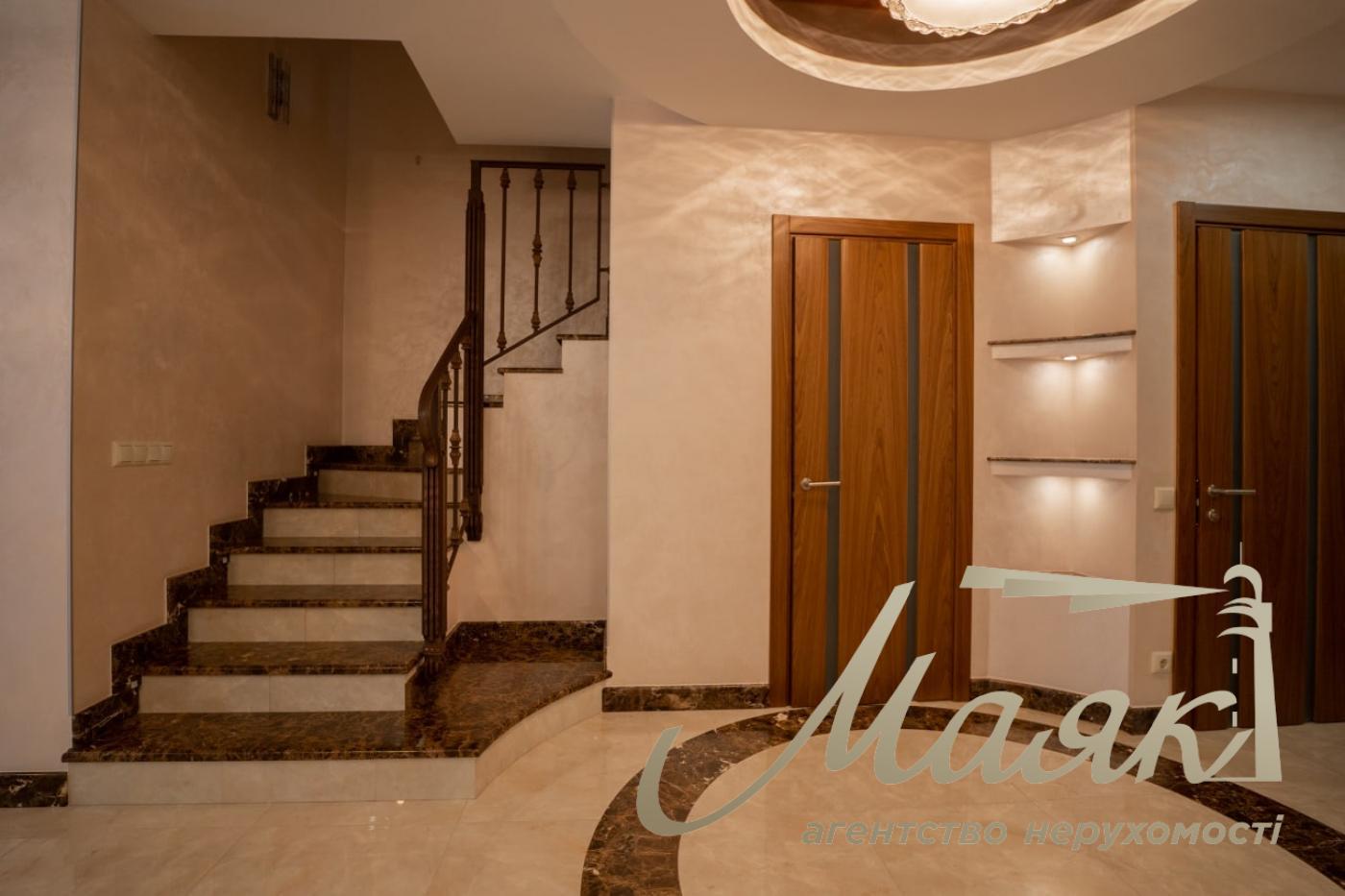 Продаж будинку/таунхауса 200м2 Оболонь, Київ