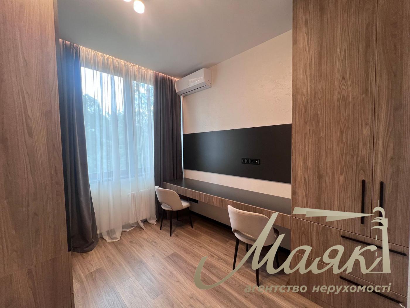 Rent 3-room apartment in Crystal Park Tower Residential Complex