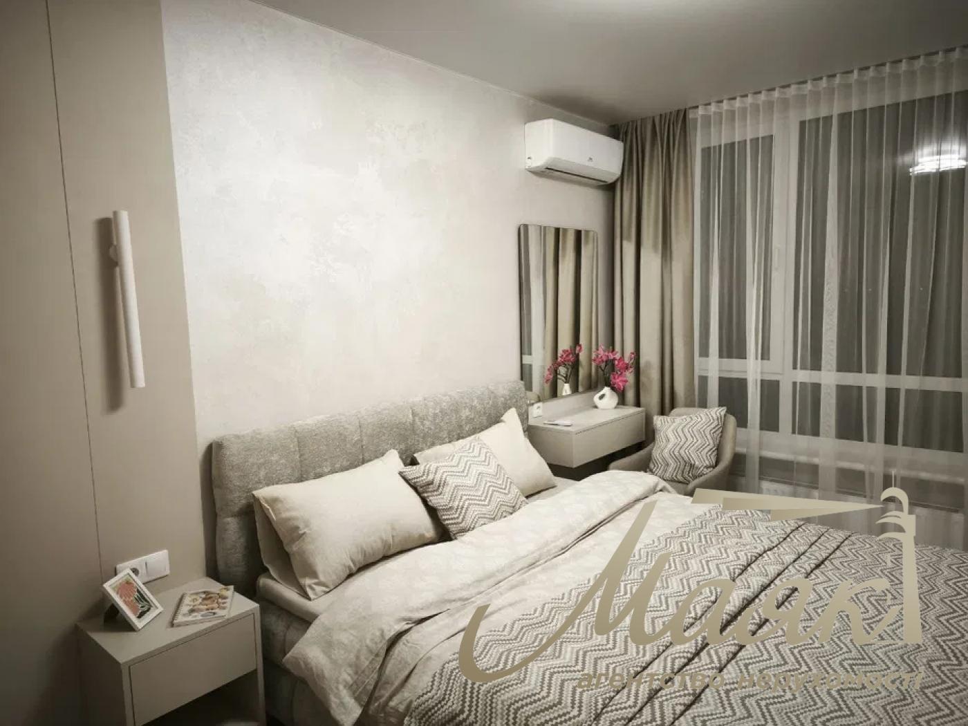 Продаж 1-кімнатної квартири в ЖК "Варшавський 3", Виноградар