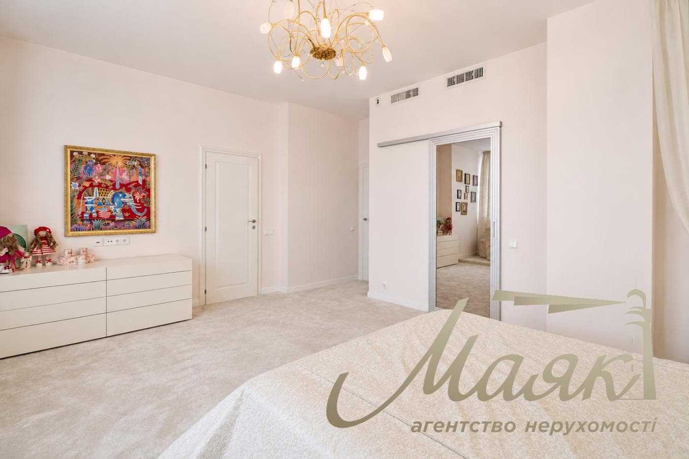 5-room family apartment for sale in the upscale Novopecherskie Lipki residential complex, Andriy Verkholyad/Dragomirov Street, Pechersk, Kyiv