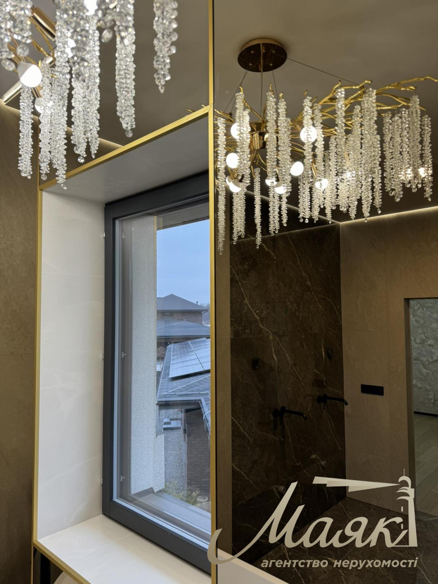 Продажа дома 286 м2  в с.Ходосовка КГ ВИТАГРАД