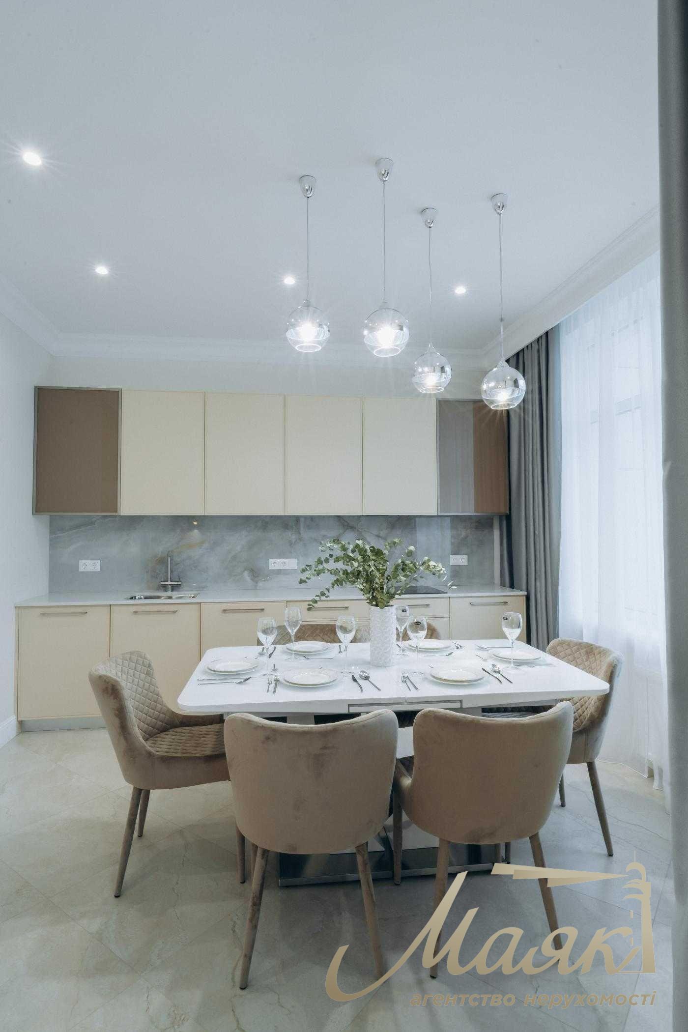 Продаж 3-кімнатної квартири 118м2 в ЖК "Новопечерські Липки", Драгомирова/Верхогляда 15Б, Печерський район