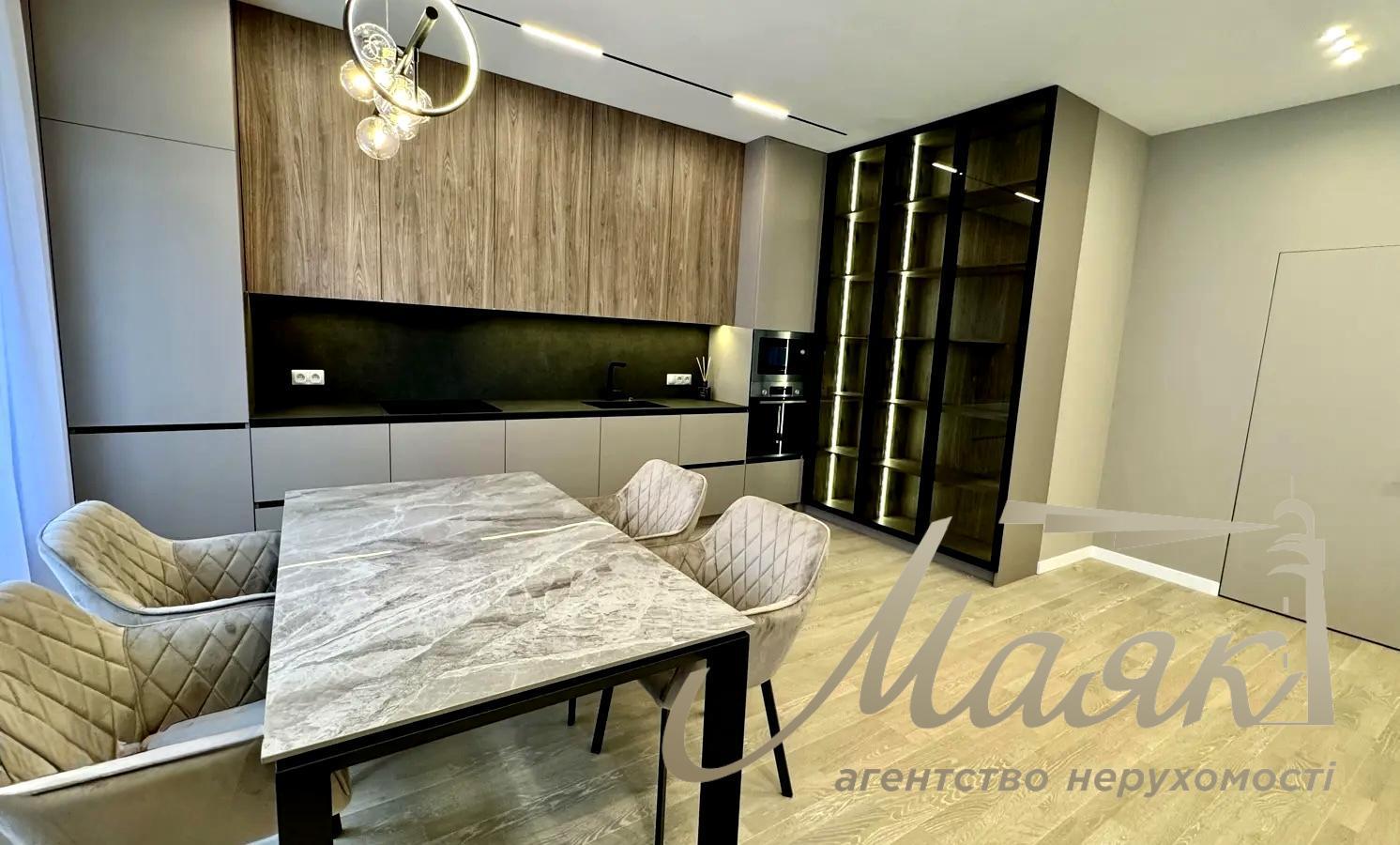 Продаж 3-х кімнатної квартири в ЖК Бульвар Фонтанів Саперне Поле вул., 5