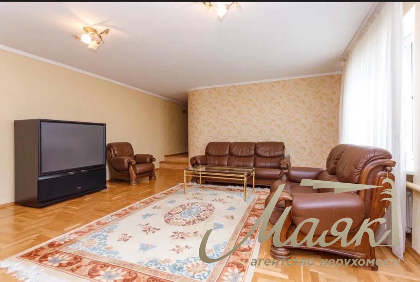 Sale of house for business 560 sq.m. 2 floors. Center. Solomyansky.
