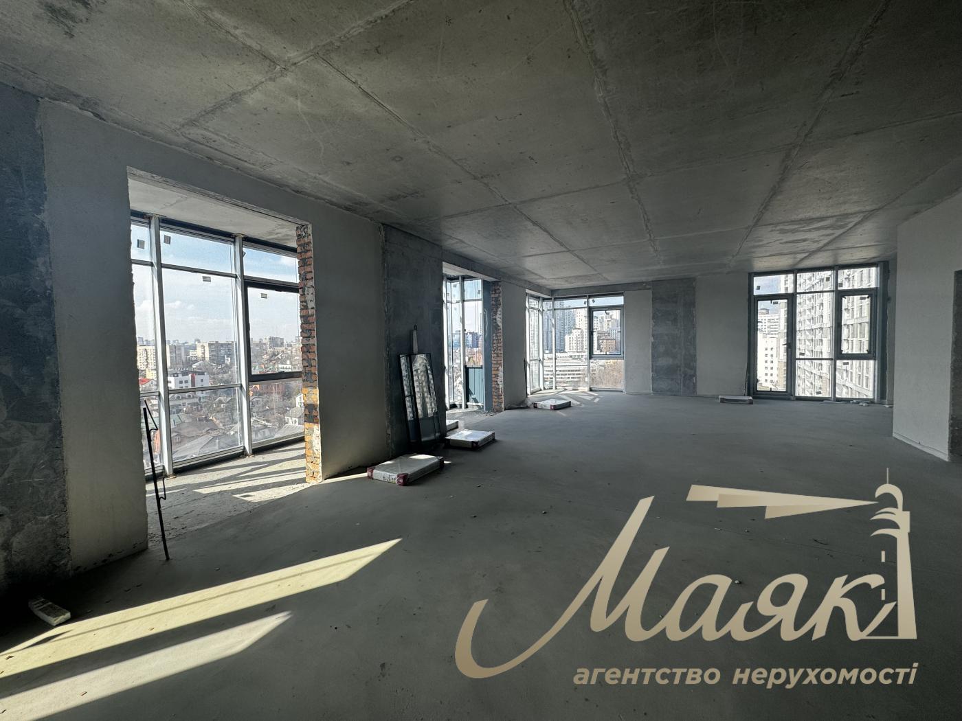 For sale 3k apartment, 119 m2 in LCD Novopecherskie Lipki, Dragomirova street, 7 turn