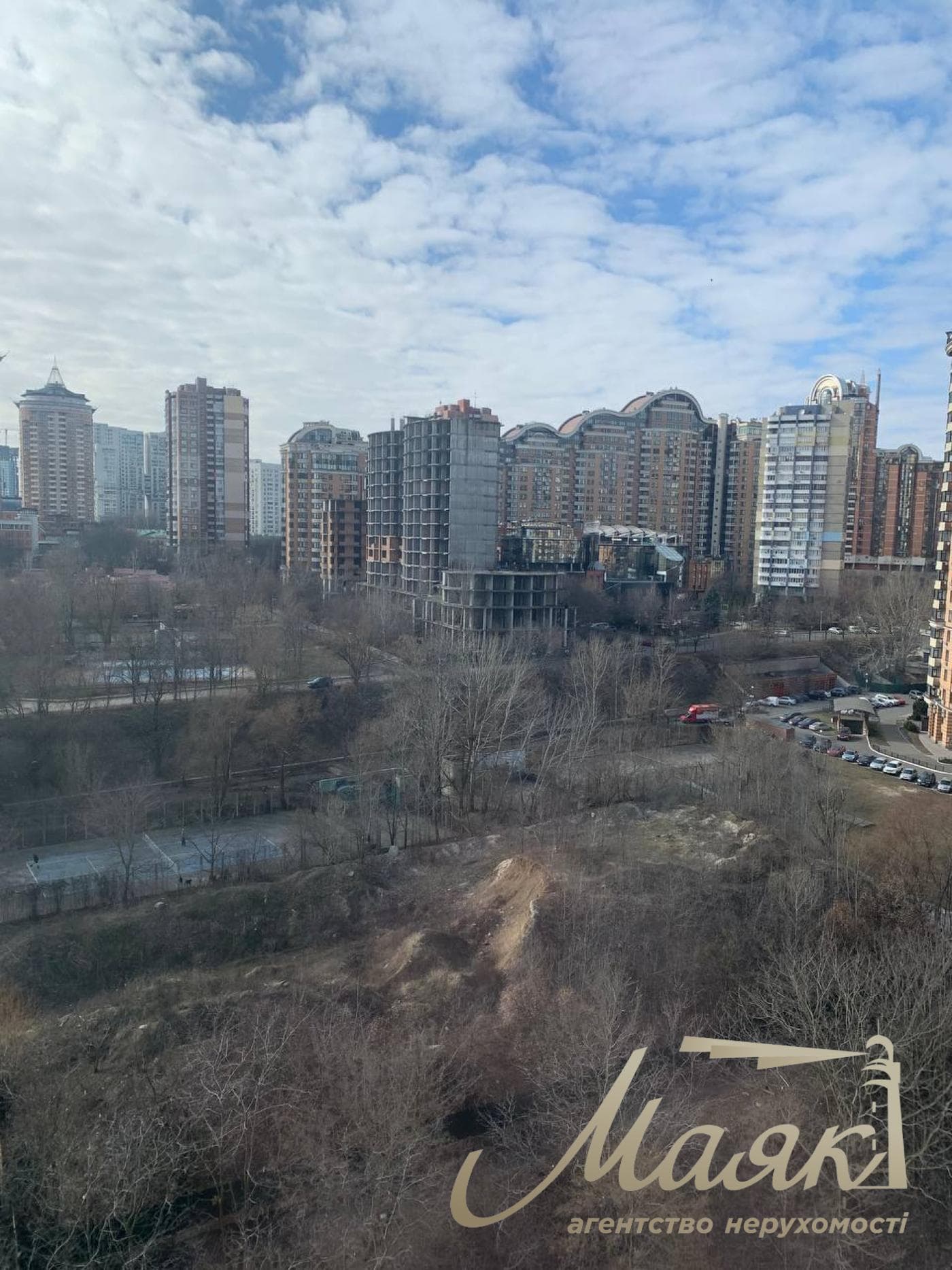 Продаж 4-кімнатної квартири, 117 м², вул. Старонаводницька, 8Б, Печерськ, Київ