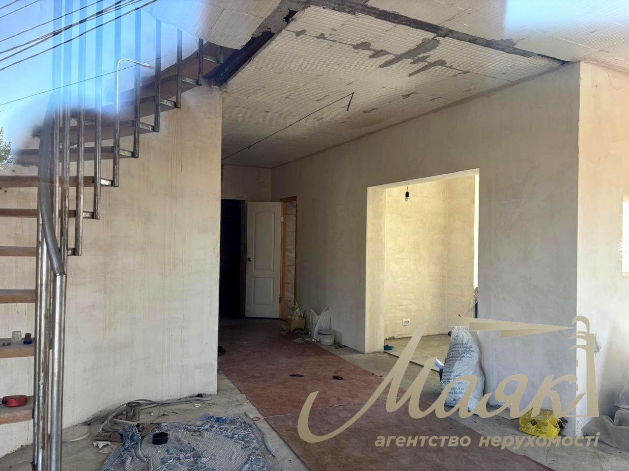 Продажа дома 137м2 у воды в Голосеевском районе, Остров Водников, Островная ул., 23