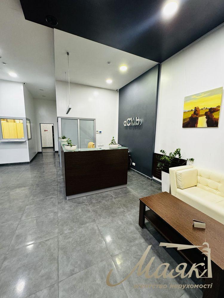 Rent commercial premises 500m2 in Pechersk