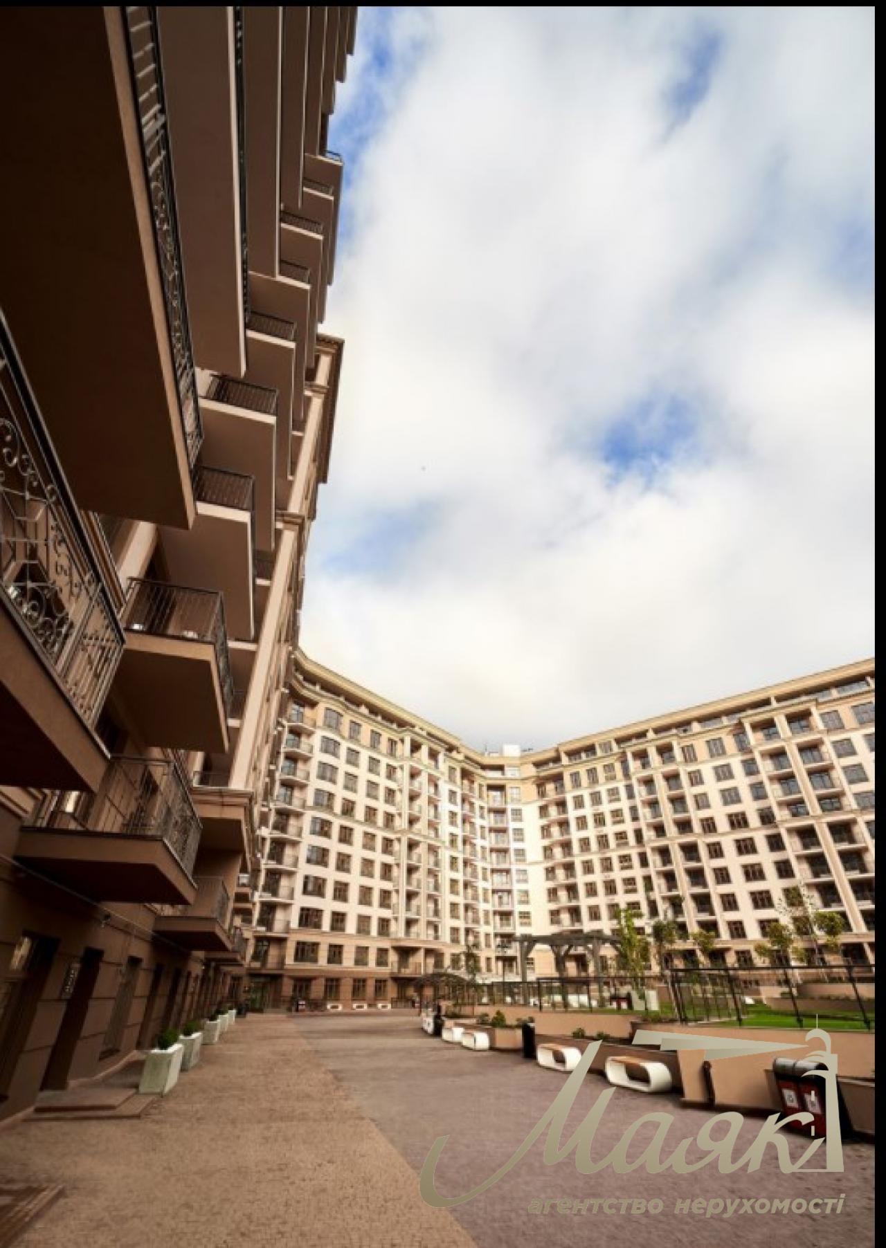 Spacious apartment 119m2 in residential complex 52 Zhemchuzhina