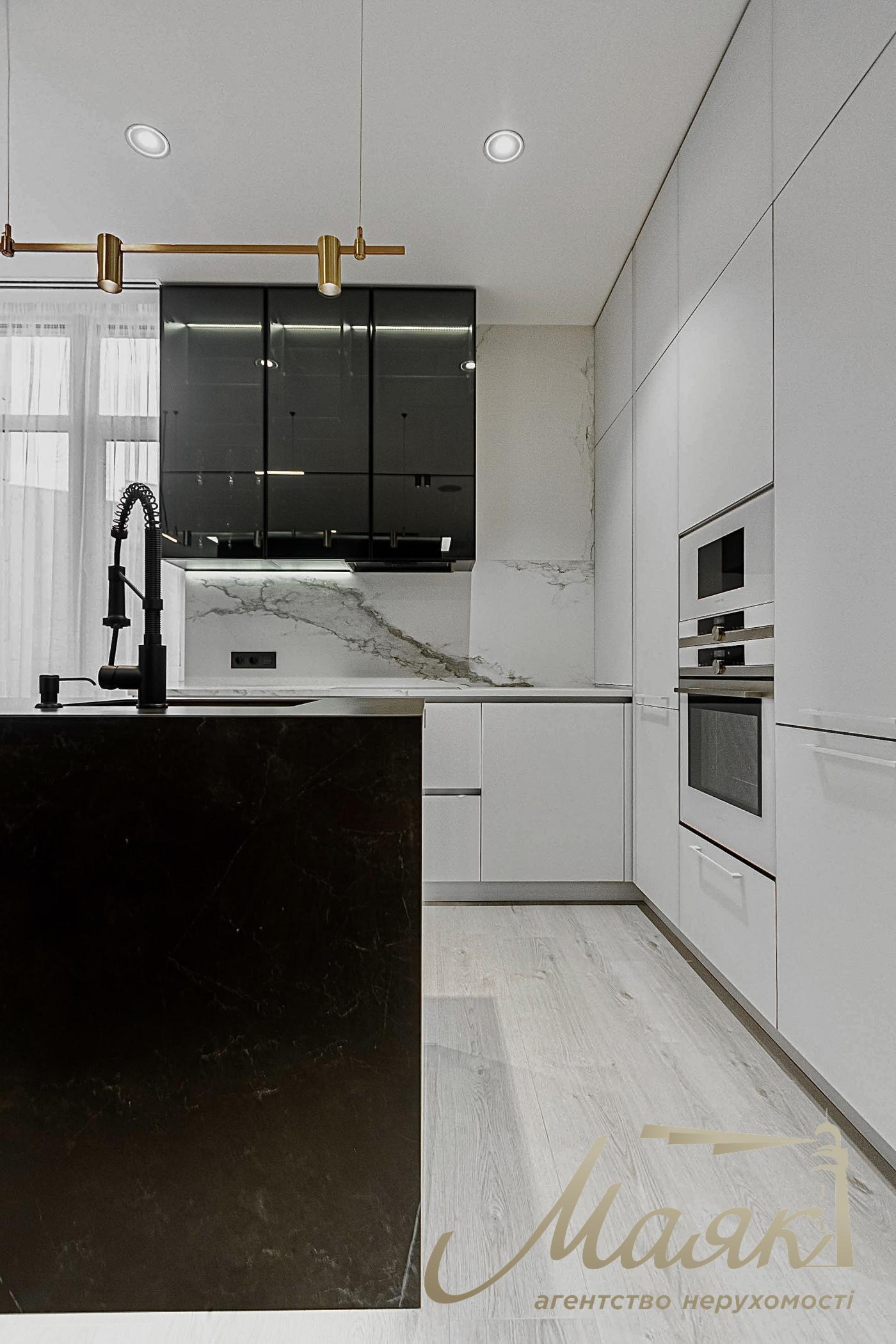 Rent 3k apartment Residential Complex Boulevard of Fountains, 100m2 Sapernoe Pole str., Pechersk