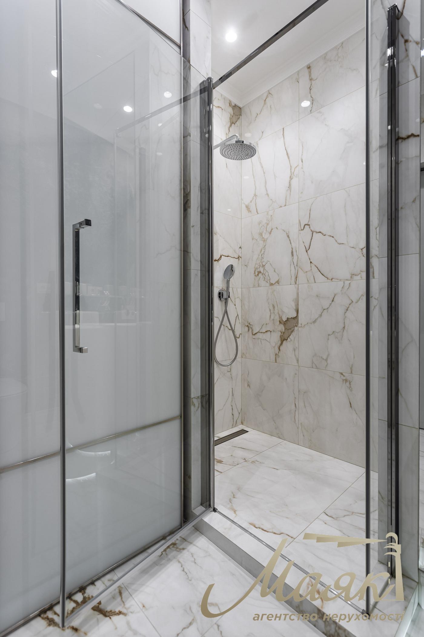 Продажа видовой 3-комнатной квартиры в ЖК Tetris Hall, ул. Ивана Федорова, 2а