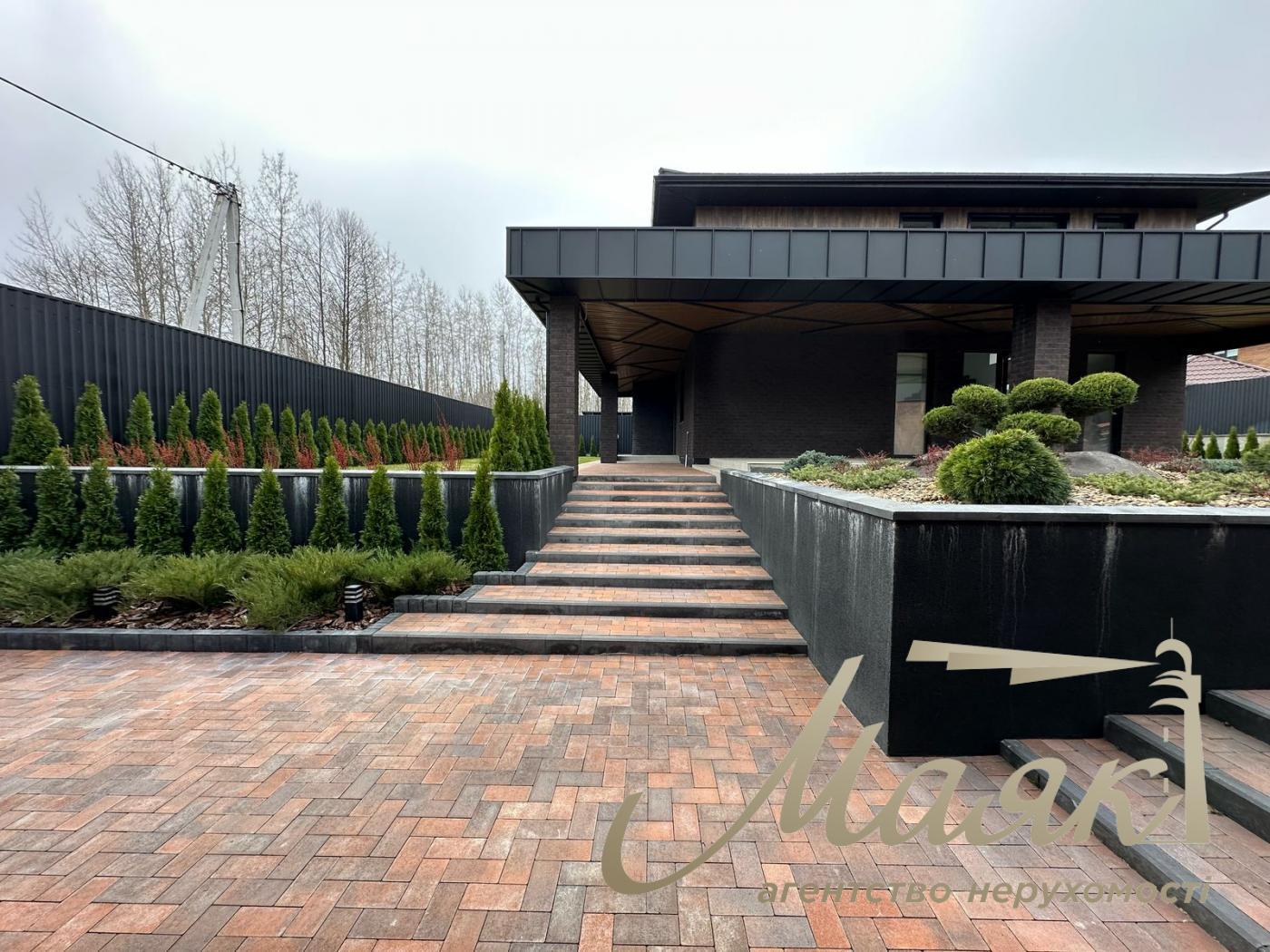 Продаж будинку в Ірпені, в закритому котеджному містечку Стоянка-2, з охороною і відеоспостереженням.