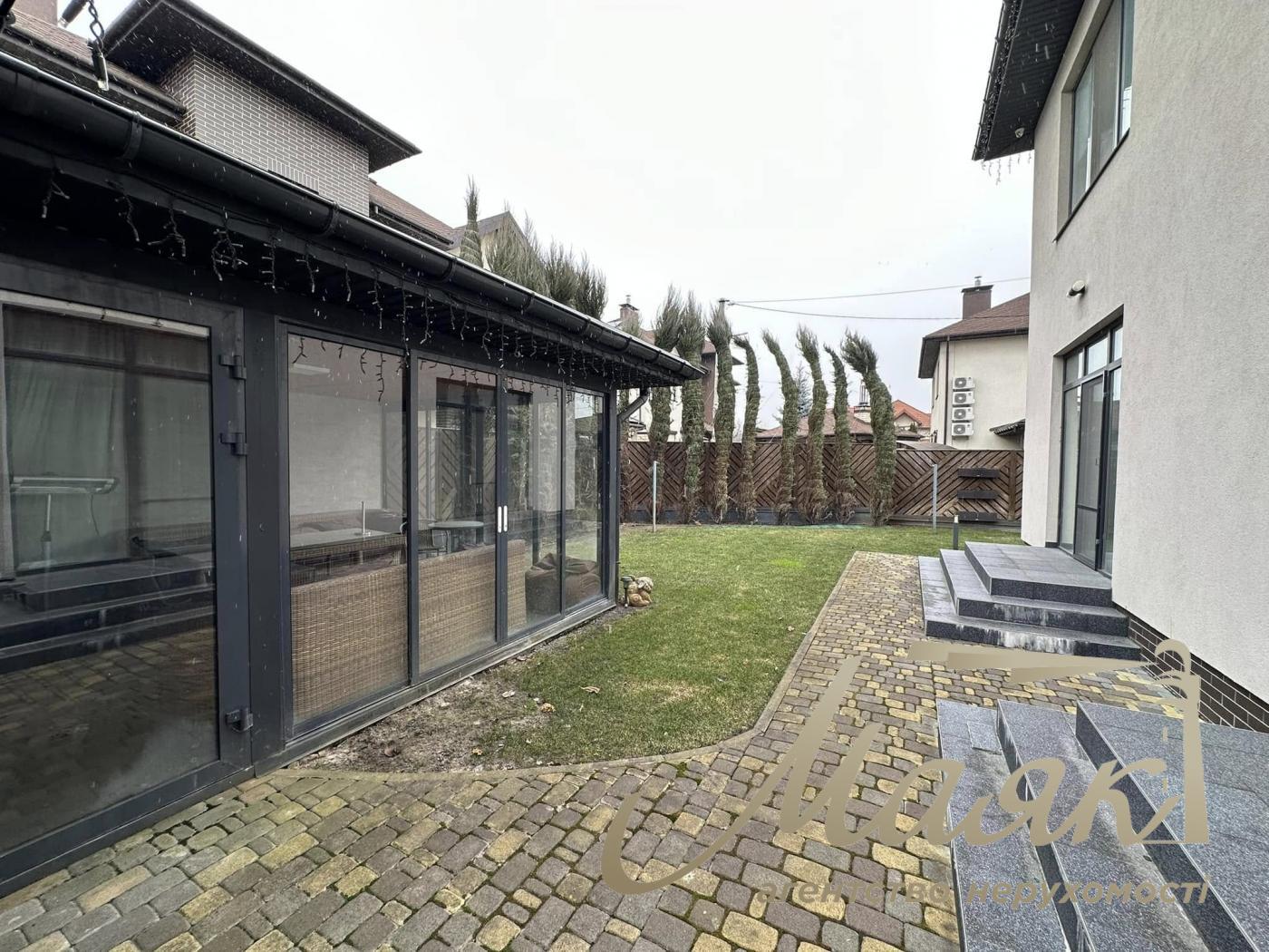 Продажа дома с ремонтом на Петропавловской Борщаговке, Киев.