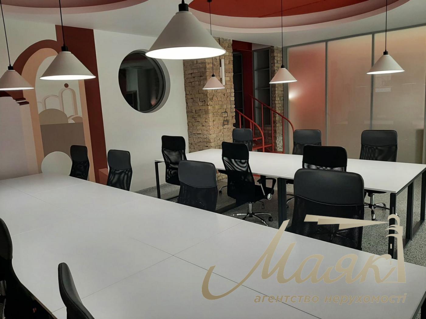 Оренда офісу 270м2 на Воздвиженка, Поділ