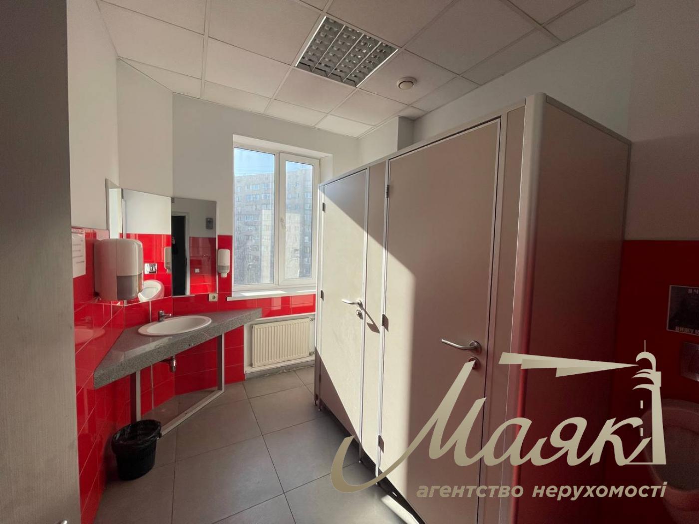 Аренда офисного помещения 520м2 в бизнес центре, метро Олимпийская
