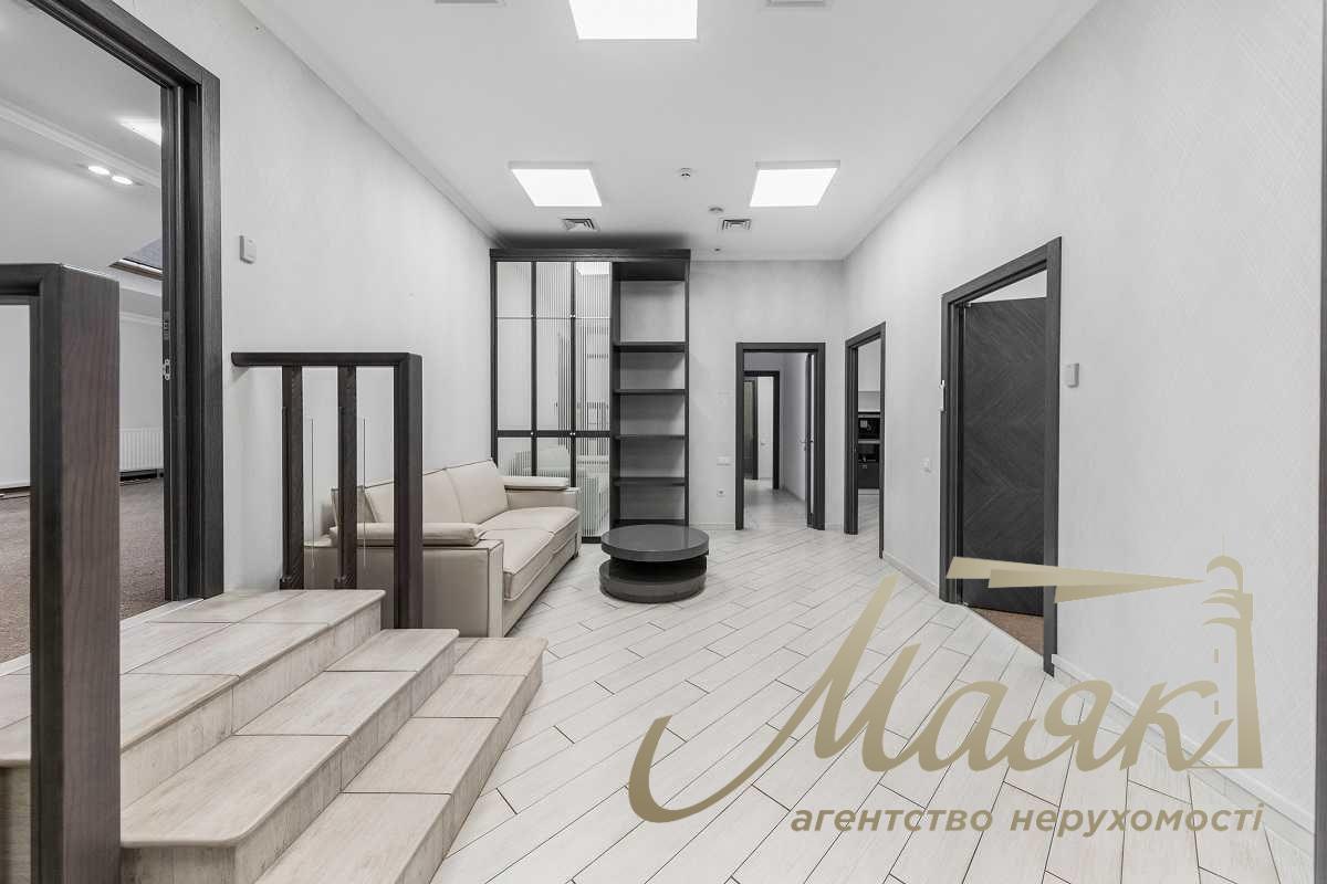 Оренда офісу в центрі (Софіївська площа), вул. Володимирська