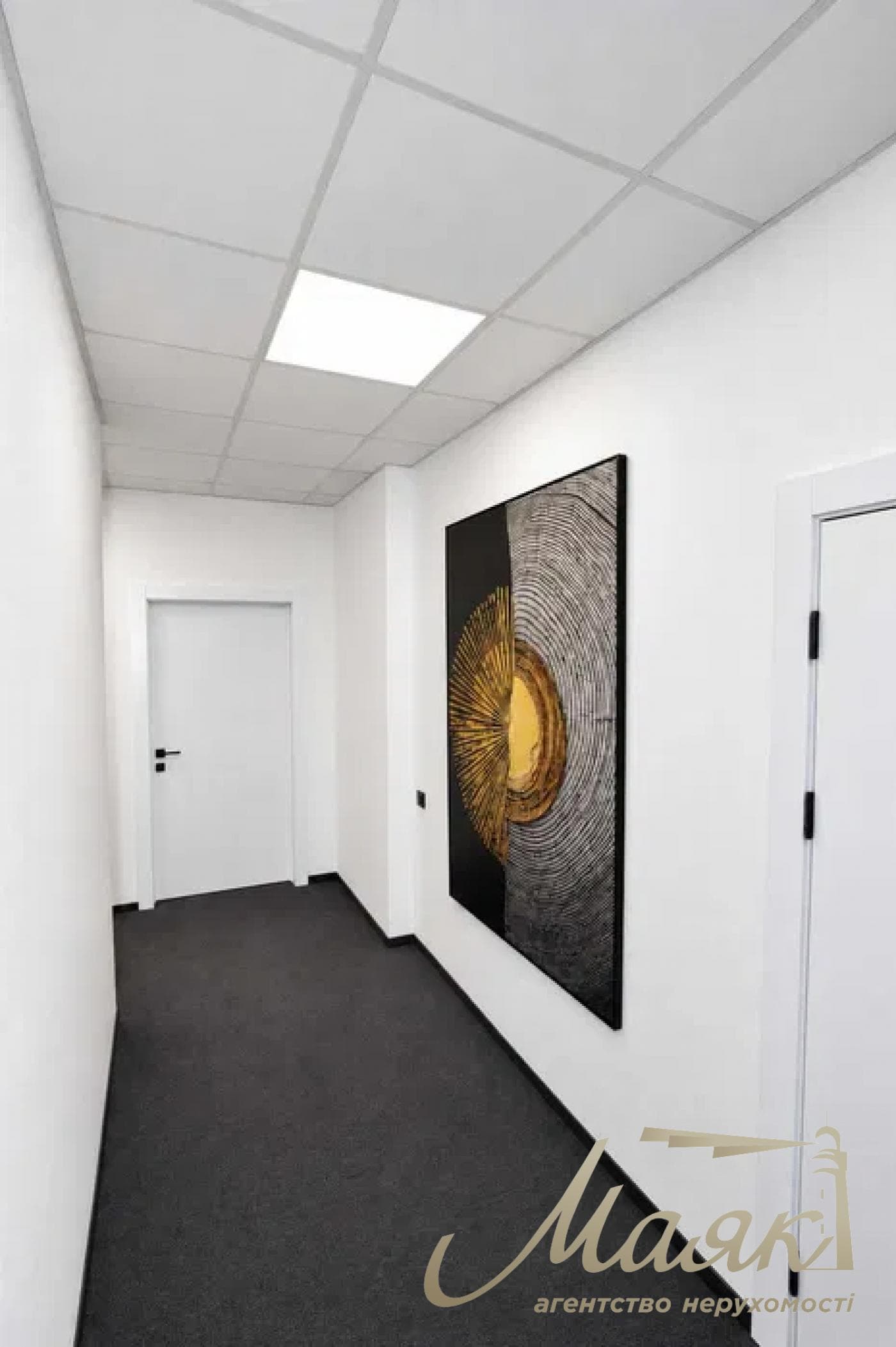 Rent a 180 m² furnished standalone office at 32A Yevhen Konovalets Street, Pechersk