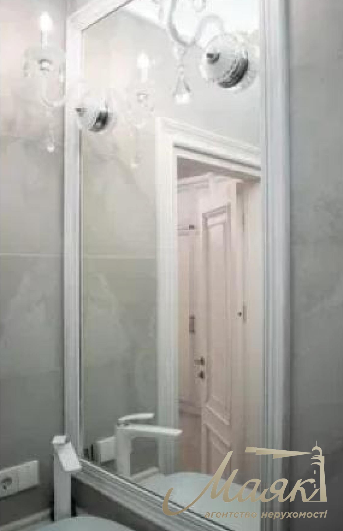 Продаж 4к квартири провулок Лабораторний, Печерськ