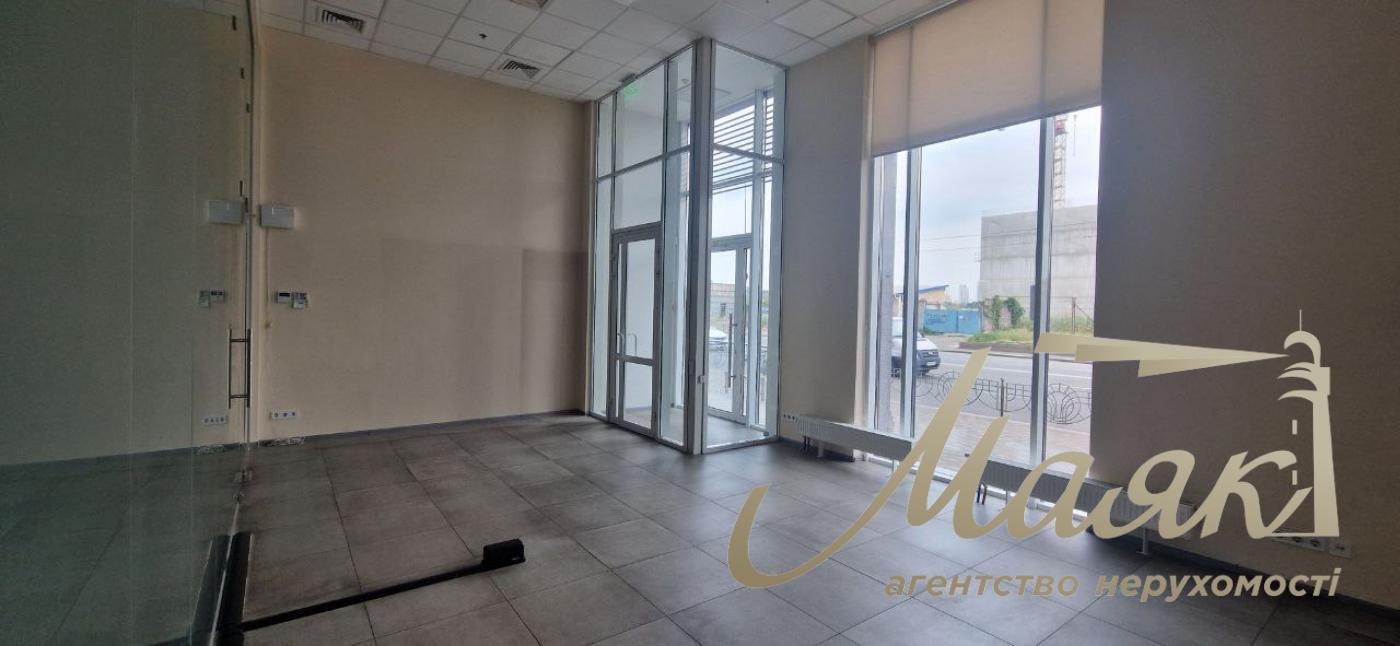 Rent 40 m² in BC "Astarta, vul. Naberezhno-Khreshchatytska, Podil. Naberezhno-Khreschatitsyka, Podil, Kyiv