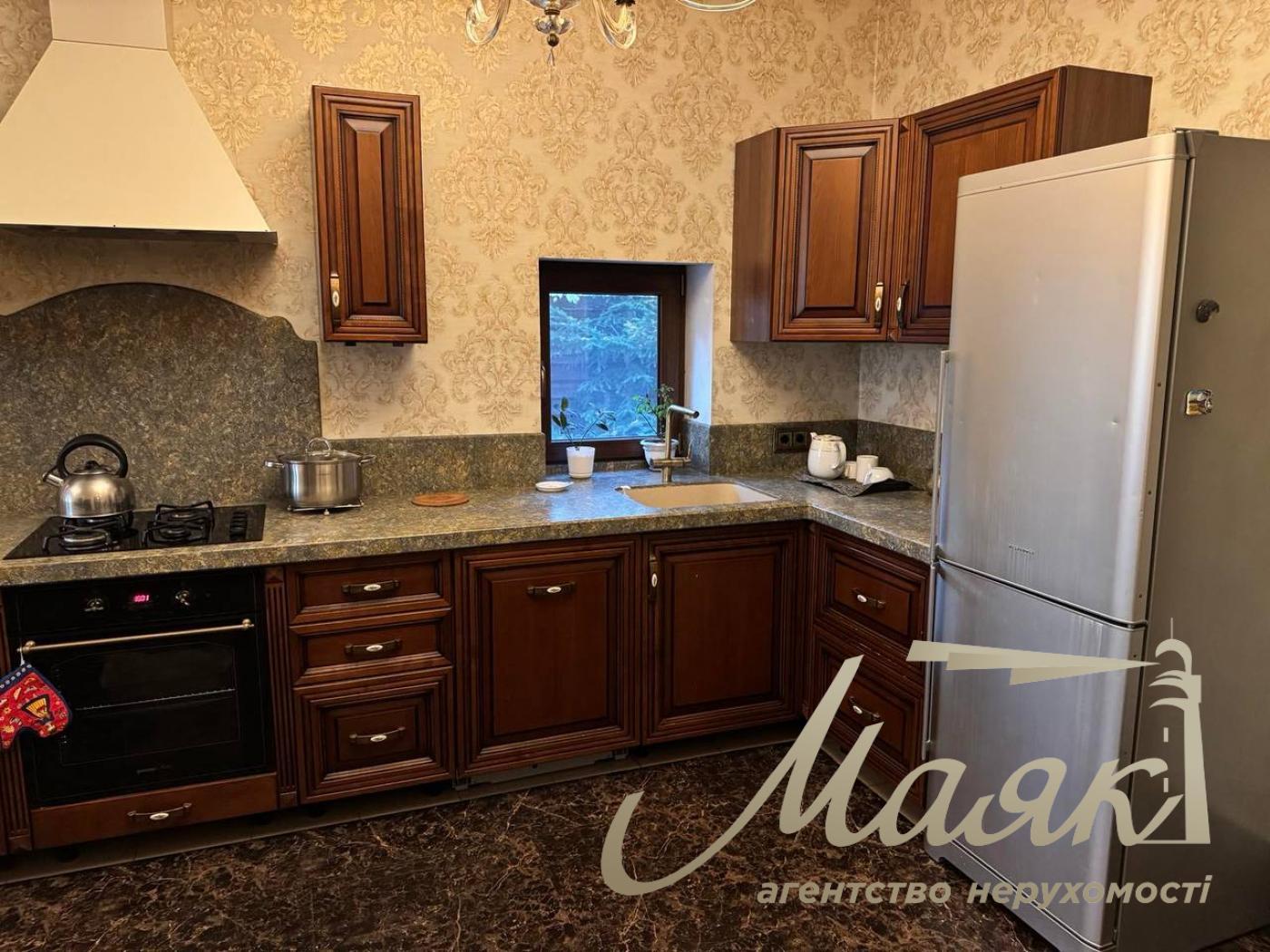 Оренда комфортного будинку 190м2 з ділянкою 20 соток у Музичах