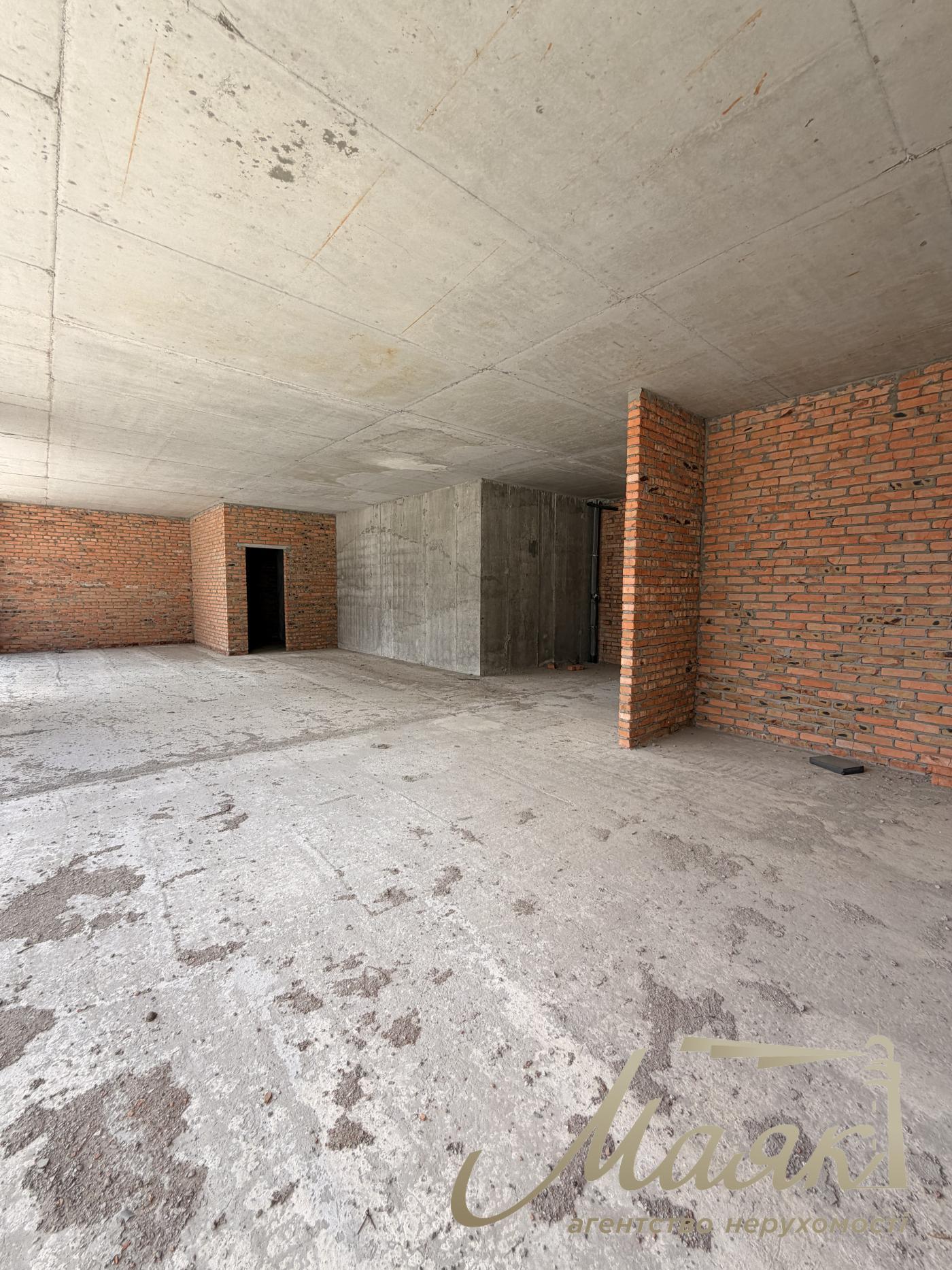 For sale 3-bedroom apartment (can be used as an office) LCD Novopecherskie Lipki, Verkhoglyada St. (Dagomirov)