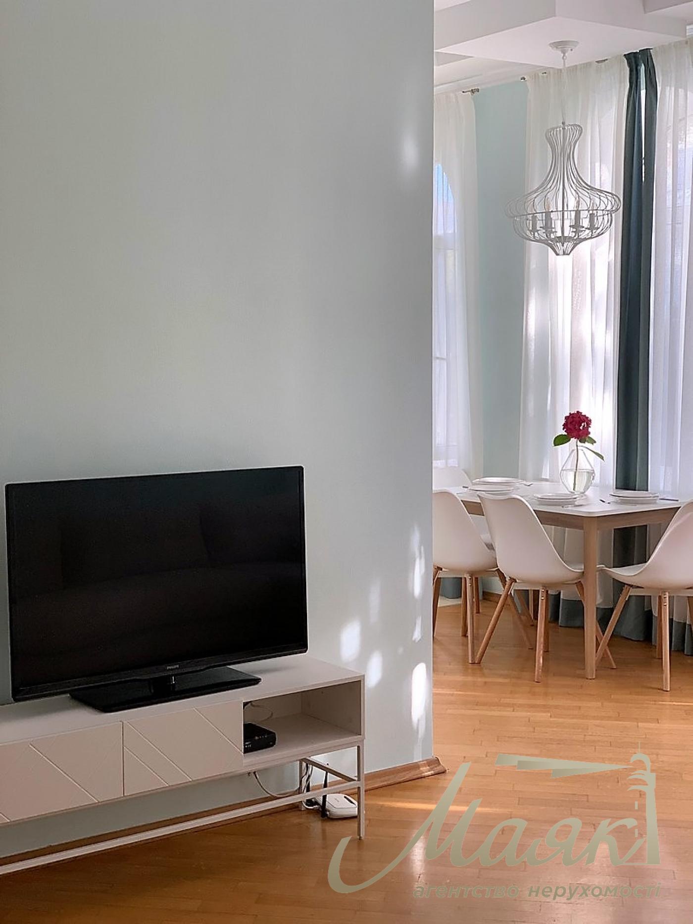 Оренда 2-х кімнатна квартири по вул.Лютеранська 13, Центр.