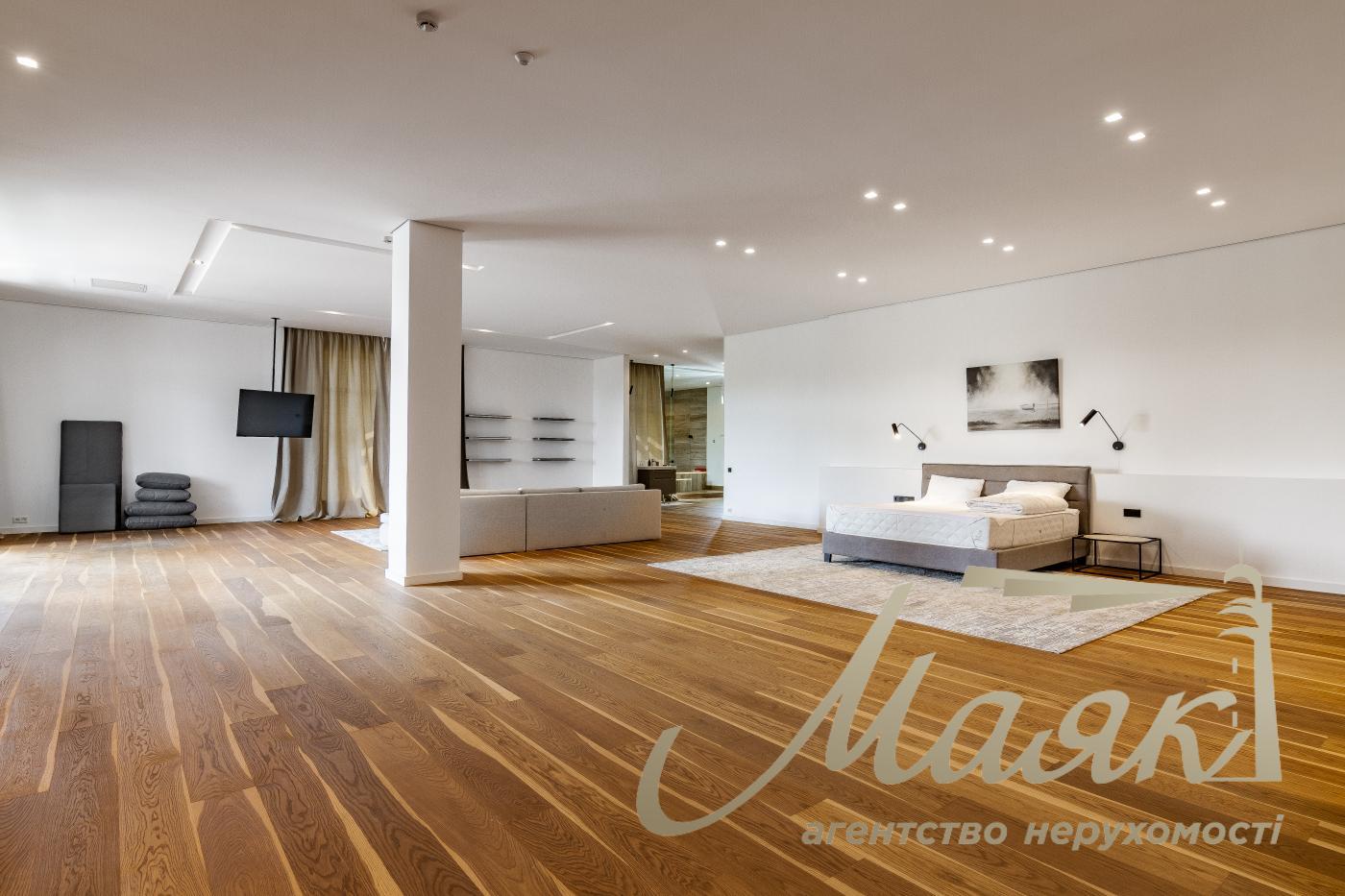 Оренда будівлі 3500м2 у с. с. Красне Перше, поруч із м. Обухів