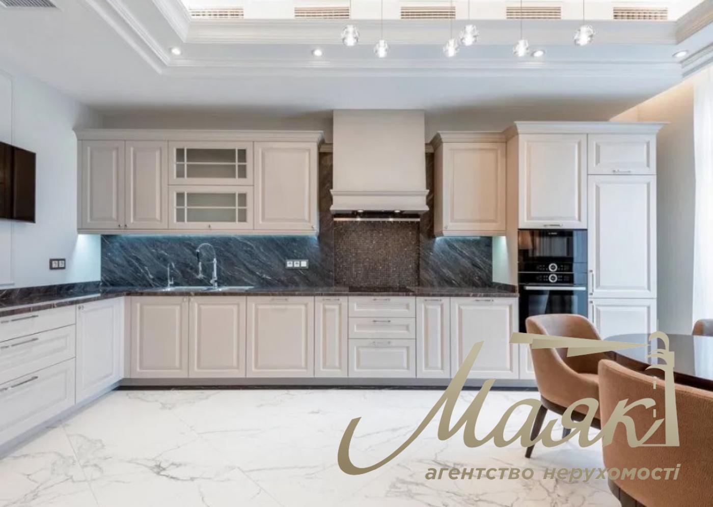 Rent 3-room apartment residential complex Lipska Vezha st. Institutskaya 18a