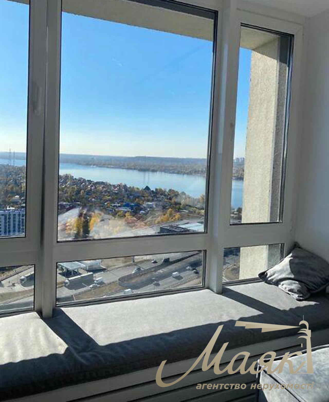 Продаж 2-кімнатної квартири Зарічна 4 ЖК Славутич