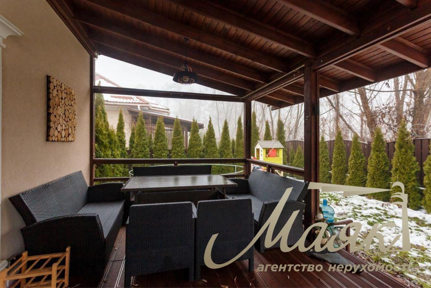 Продаж 2-поверхового будинку 210м2 с.Підгірці, Романків