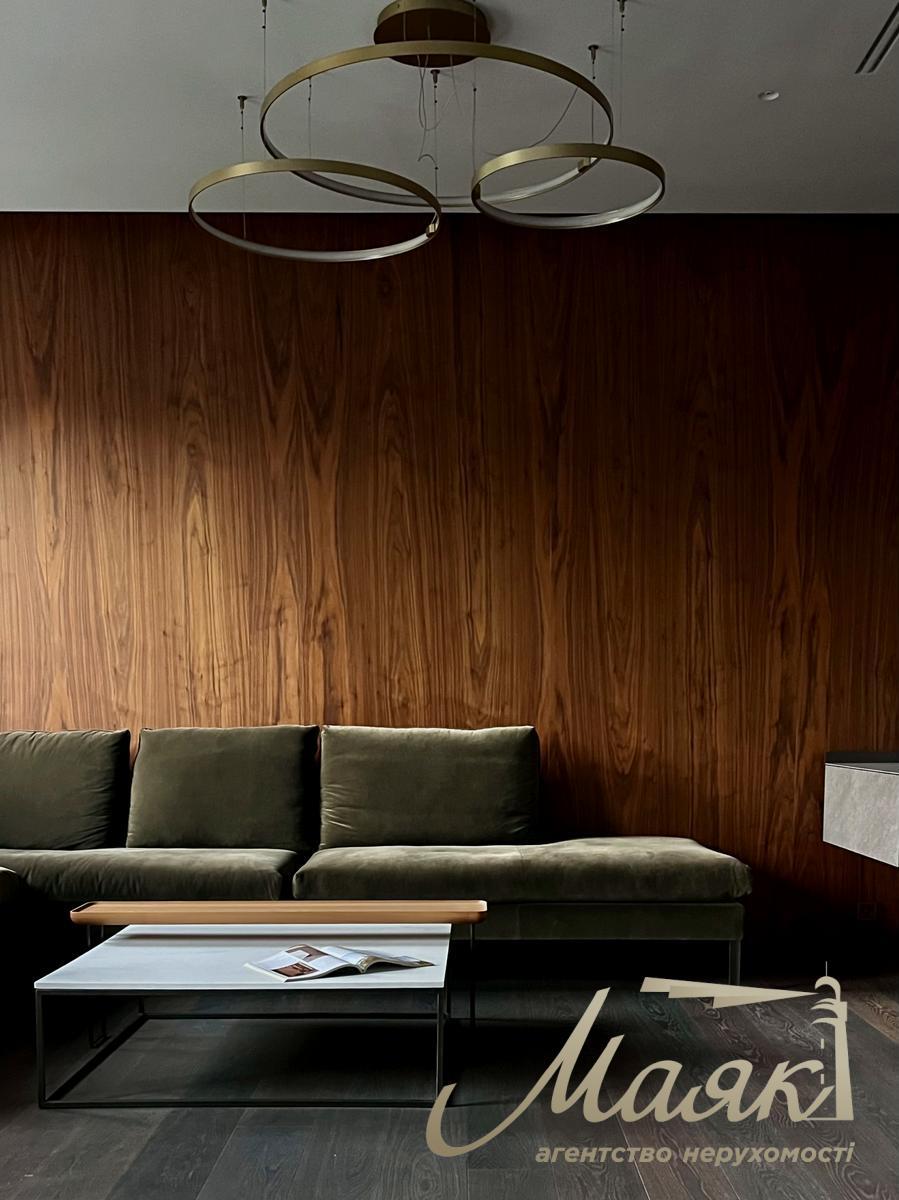 Продаж квартири 274 м² з дизайнерським ремонтом Київ