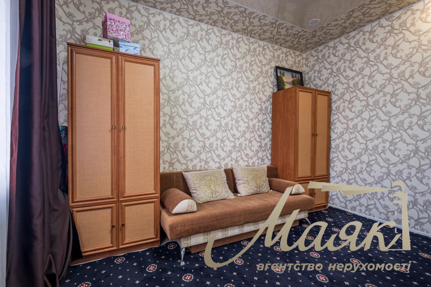 Продажа одноэтажного дома 182.6 м2 в с. Погребы, ул. Пасиченка, Киевская обл, Броварский р-н.