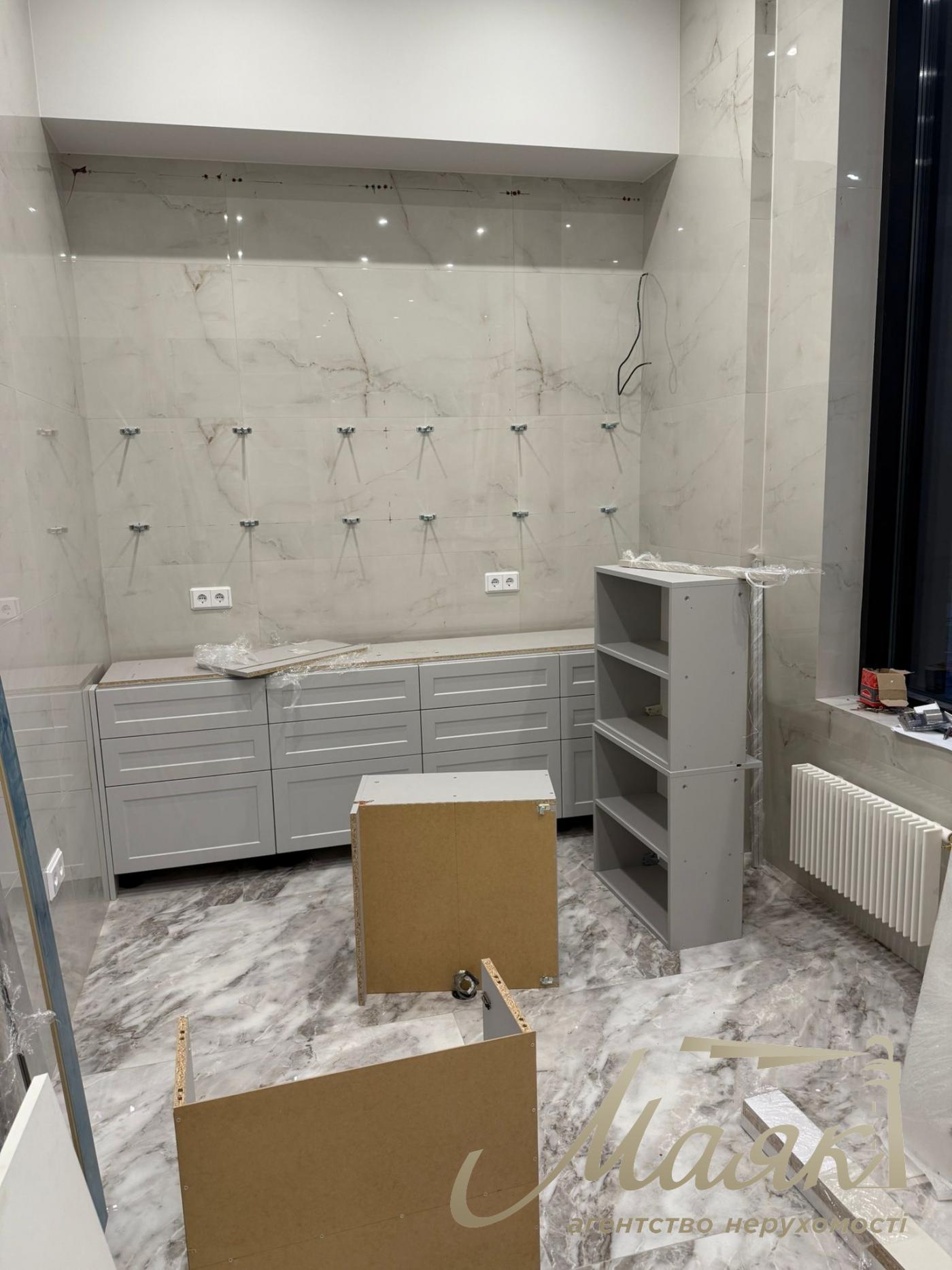 Clinic for sale in LCD French Quarter 2, Predslavynska street, Center, Kiev