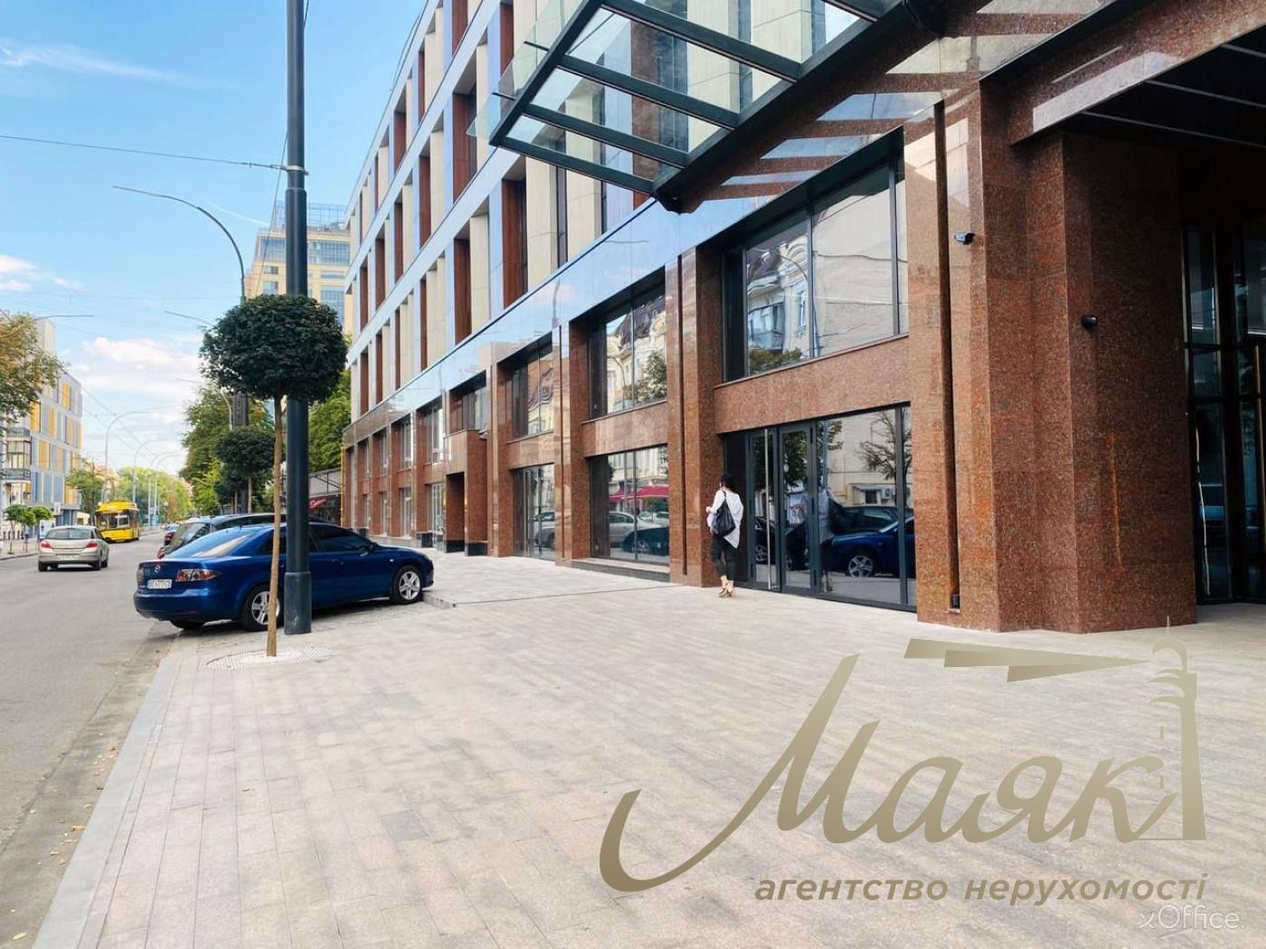 Office for rent 1800m2 BC M8 str. Princes Ostrozhsky 8B Pechersky district
