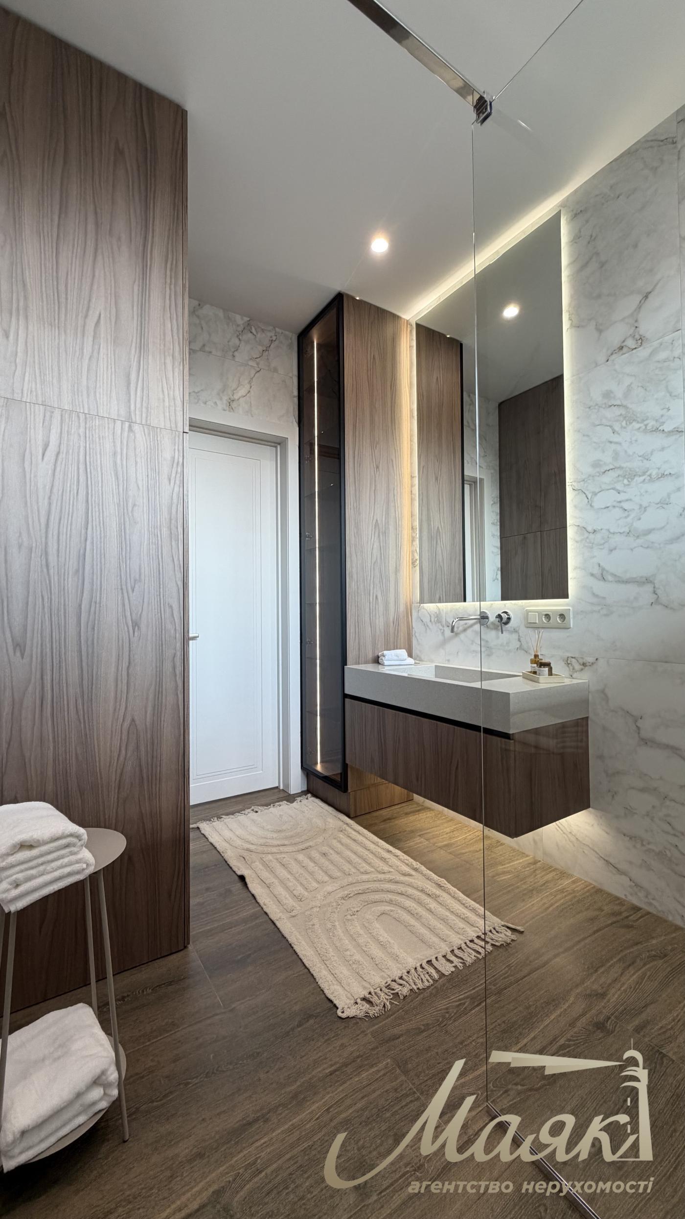 Продаж 2-х поверхового будинку 200м2, КМ Нова Ходосівка