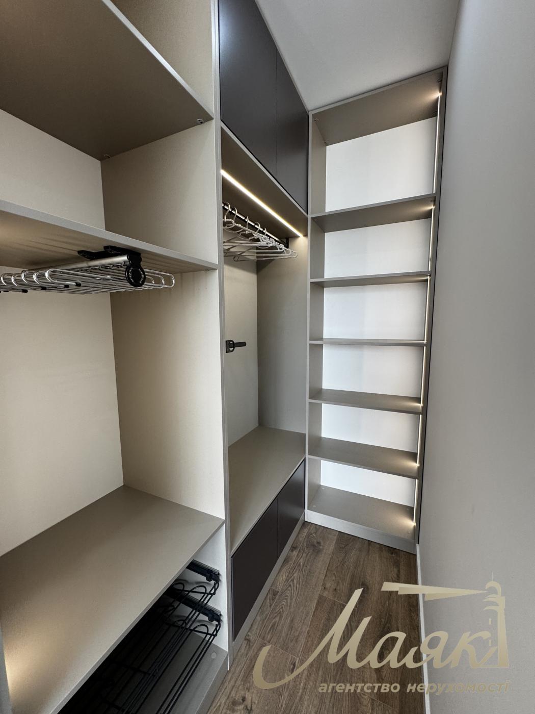 Продаж 2-х кімнатної квартири в ЖК Новопечерська Вежа