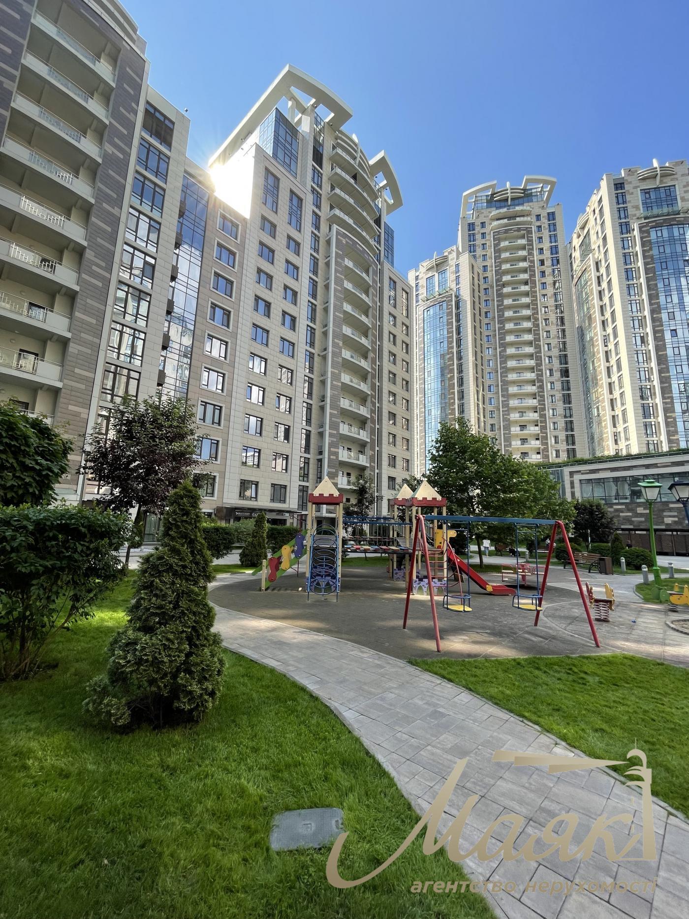 Аренда 3-х комнатной квартиры в ЖК Бульвар Фонтанов, Печерск