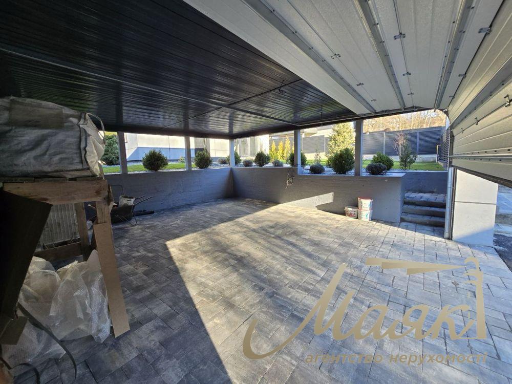 Продаж будинку 200 м² на ділянці 16 соток у Лісниках, Києво-Святошинський р-н.