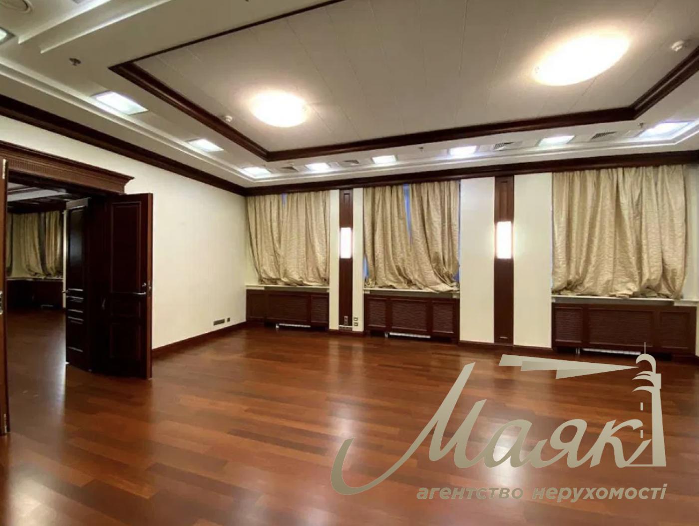 Rent of a building on Pechersk, Nemirovich Danchenko St.