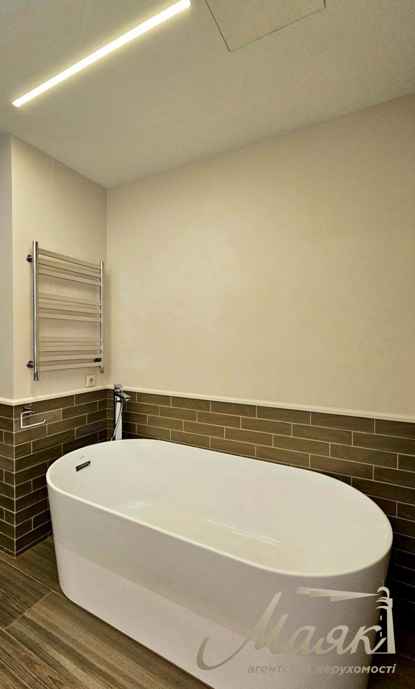 Продажа 3-комнатной квартиры 108м2 у ЖК Французский квартал-2, Печерский район.