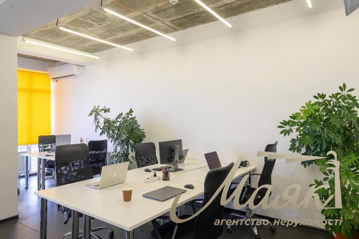 Оренда офісу площею 246,8 м² у ЖК «Андерсен» на вулиці Січевих Стрільців
