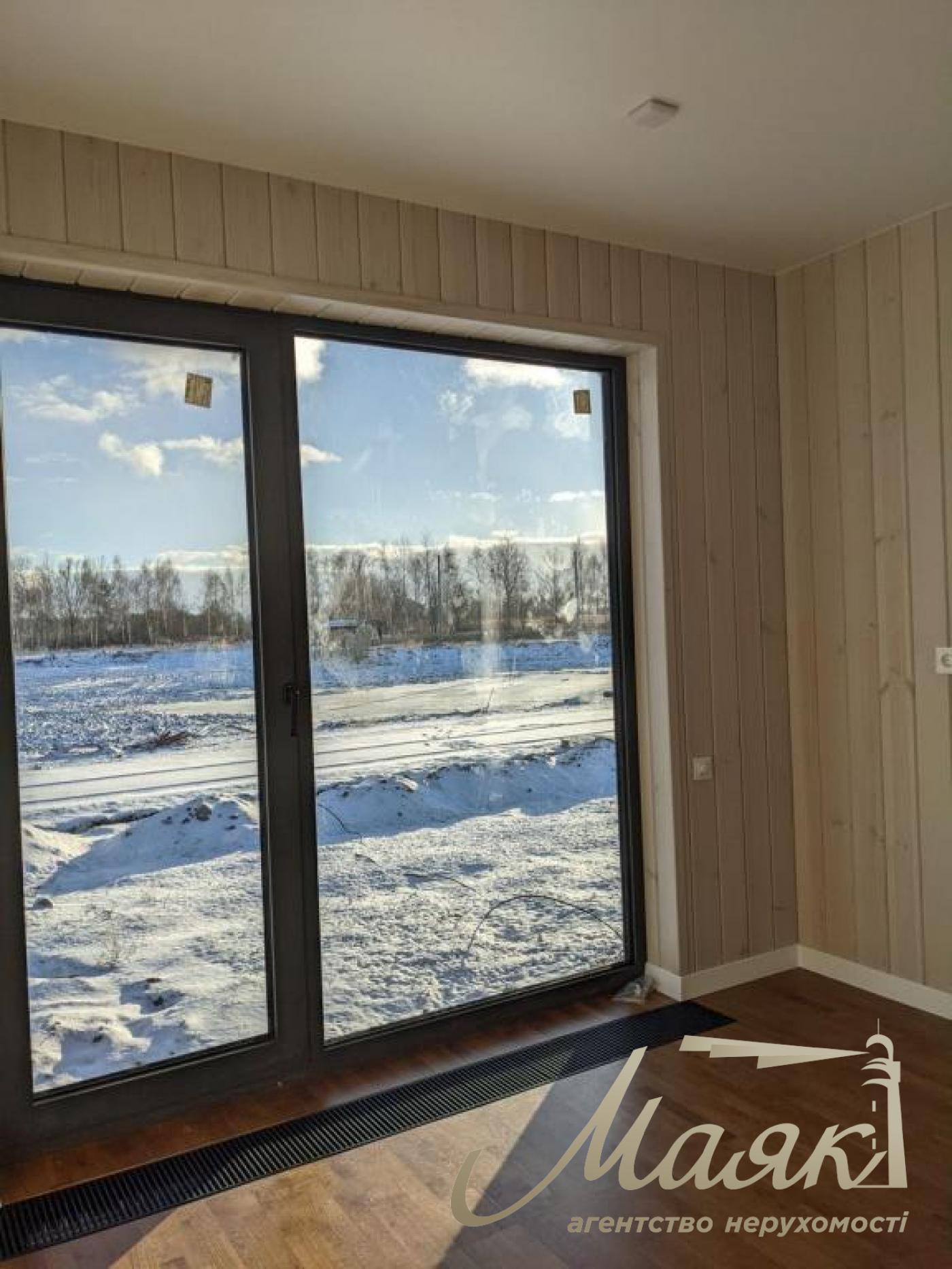 Sale of a country house 76 sq.m. Plot 6 acres. Vishnevoe, Nemeshaevo village. Near the lake.