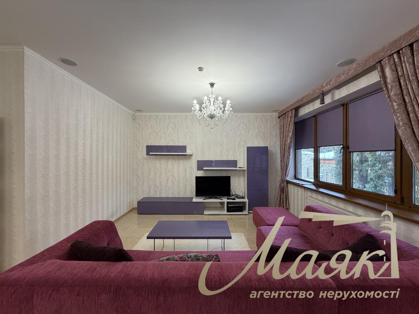 Rent 2-storey house 220m2 in. Ivankovici/Kruglyk, KG "Maetok"